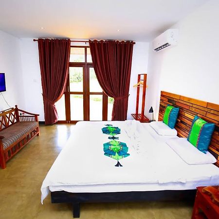 Ceyloni Hotel Sigiriya Exterior foto
